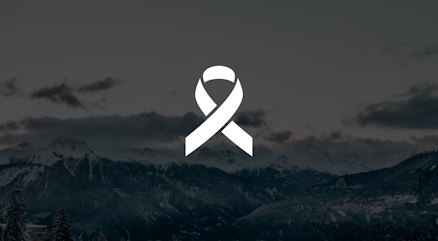 Image d'une montage de Crans-Montana en hommage aux victimes